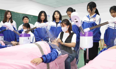 2024年浙江读美发与形象设计专业的中职学校有哪些