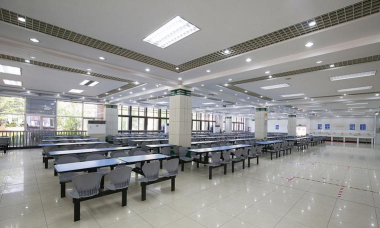 什邡市航空职业学校食堂条件怎么样 什邡市航空职业学校食堂条件怎么样
