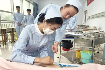 日照开设护理专业的学校有哪些