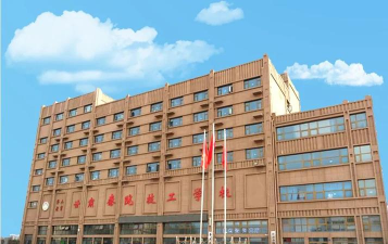 甘肃秦陇技工学校2025年报名学费多少钱