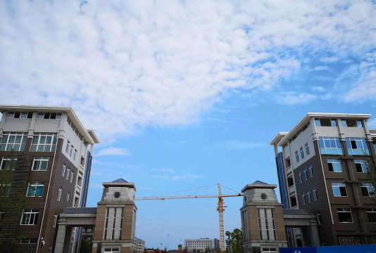 南充市职工大学2024年报名一年多少学费 南充市职工大学2024年报名一年多少学费