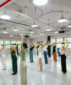 南宁精彩人生舞蹈培训有限公司