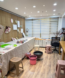 贵港市港南区欣欣向亮文化艺术有限责任公司