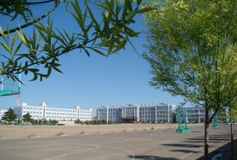 翁牛特旗头段地初级中学