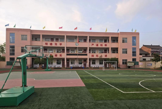 万峪东风希望小学(房县万峪河乡中心小学)