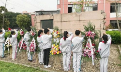 上海市泗塘二中