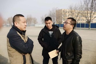 富锦市大榆树镇隆川中学