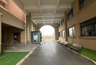 宁波市江北区费市小学