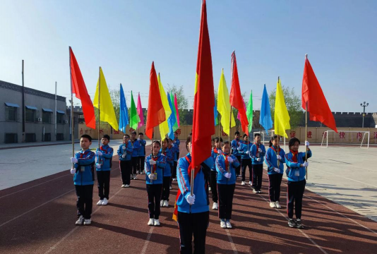 隆阳区实验小学