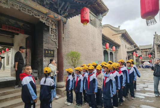 甘肃庆阳合水太白初中