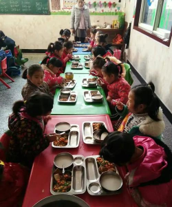 滕州市龙阳镇从条村幼儿园