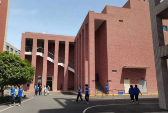 成都市第三十七中学校