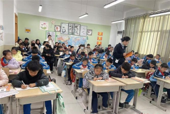 青岛市城阳区棘洪滩镇南万小学