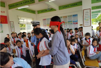 归湖镇狮峰小学