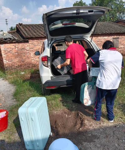 月山镇第二初中