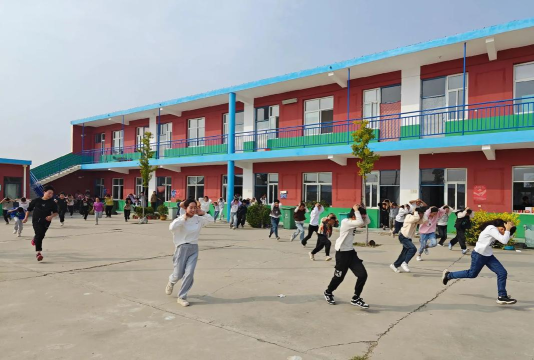 茌平县杨屯乡大冯中心校