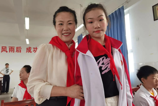 安居区白马镇青峰村小