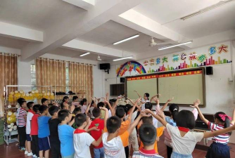 蒙山县长坪瑶族乡长坪中心小学