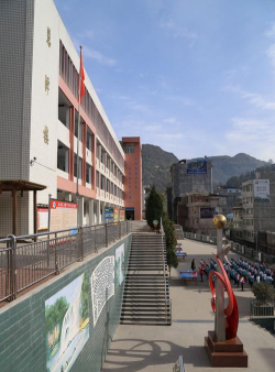 南江县大河镇小学