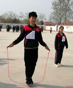 丁栾镇第二初级中学