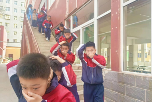 临泽县平川镇中心小学寄宿制