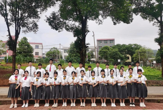 榕江县栽麻乡中学