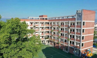 秀山县平凯镇初级中学