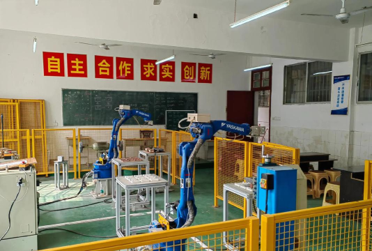 平果县农业机械化技术学校