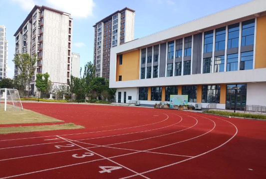 长宁区凇虹路小学