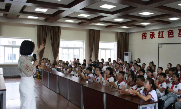 白塔区实验小学