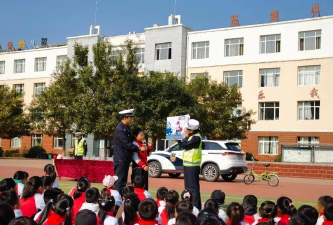 内蒙古呼伦贝尔市根河市林业局第五小学
