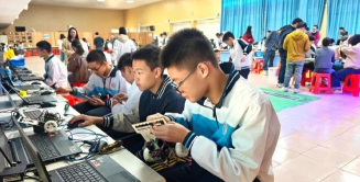 佛山市顺德区杏坛梁銶琚初级中学