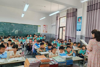 西地中心校西地小学