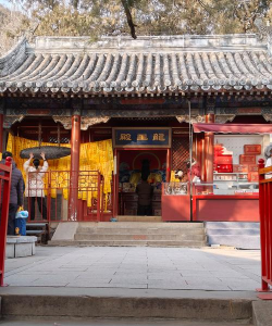 北京市门头沟区潭柘寺中学