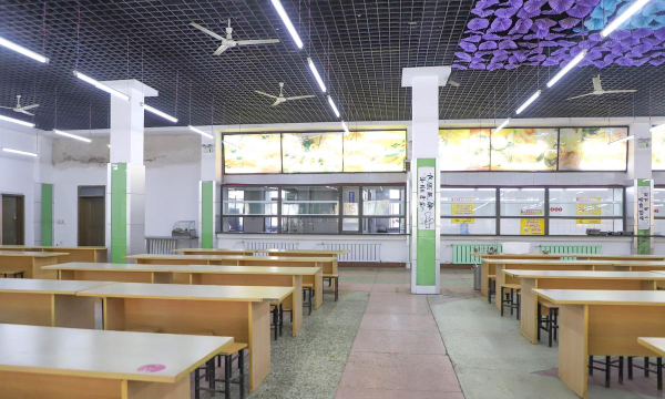 沈阳市菁华商业管理学校