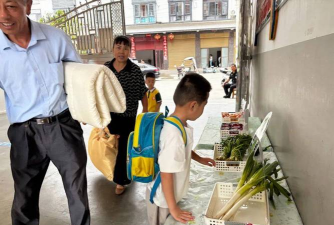 平江县长寿镇东一小学