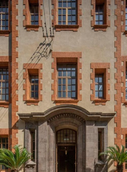 上海市光明中学