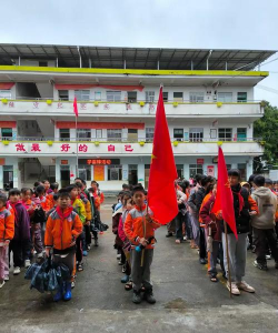 高州市大坡镇军堡小学上良坑分教点