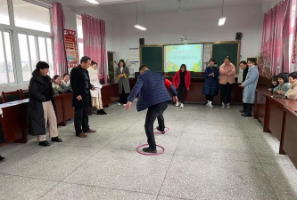 八台镇中心小学