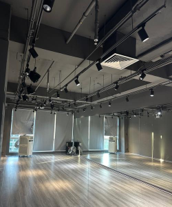 勐海彻里街舞工作室