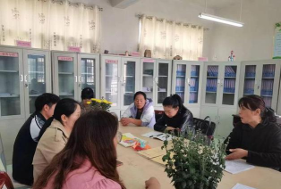 唐河县少拜寺镇中心小学