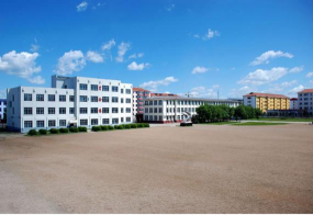 内蒙古呼伦贝尔市根河市第一中学