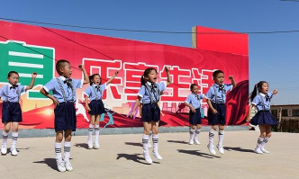 磴口县渡口乡中心校