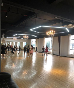 开封市示范区唯舞空间舞蹈艺术培训有限公司