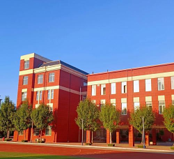 齐市富区晨光私立学校