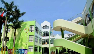 深圳市坪山区坪山中心幼儿园