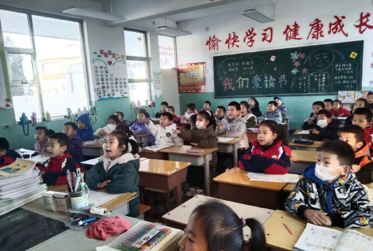 平阳县闹村乡中心小学