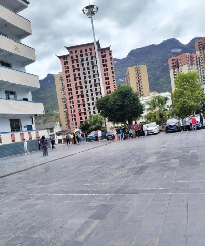 柳州市鹿寨县江口中学