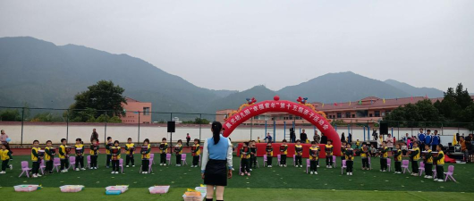 邻水县荆坪乡晨光幼儿园