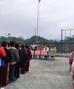 泉口镇中心完小